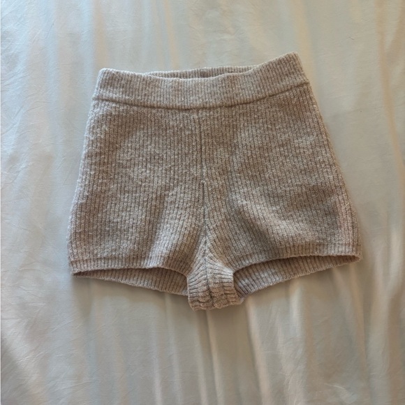 H&M Ribbed Knit Sweater - Picture 2 of 5